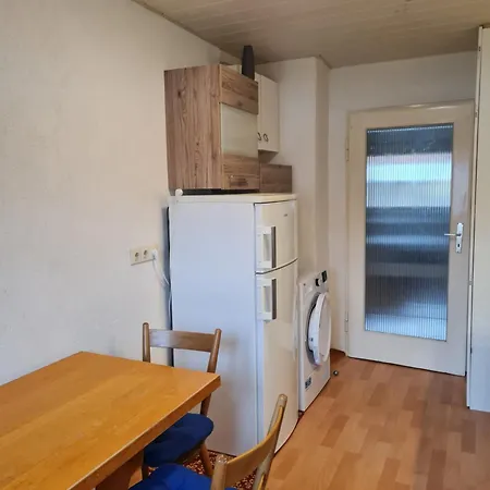 Гостевой дом Monteurzimmer Zur Silbernen Kanne Ротенбург-на-Таубере